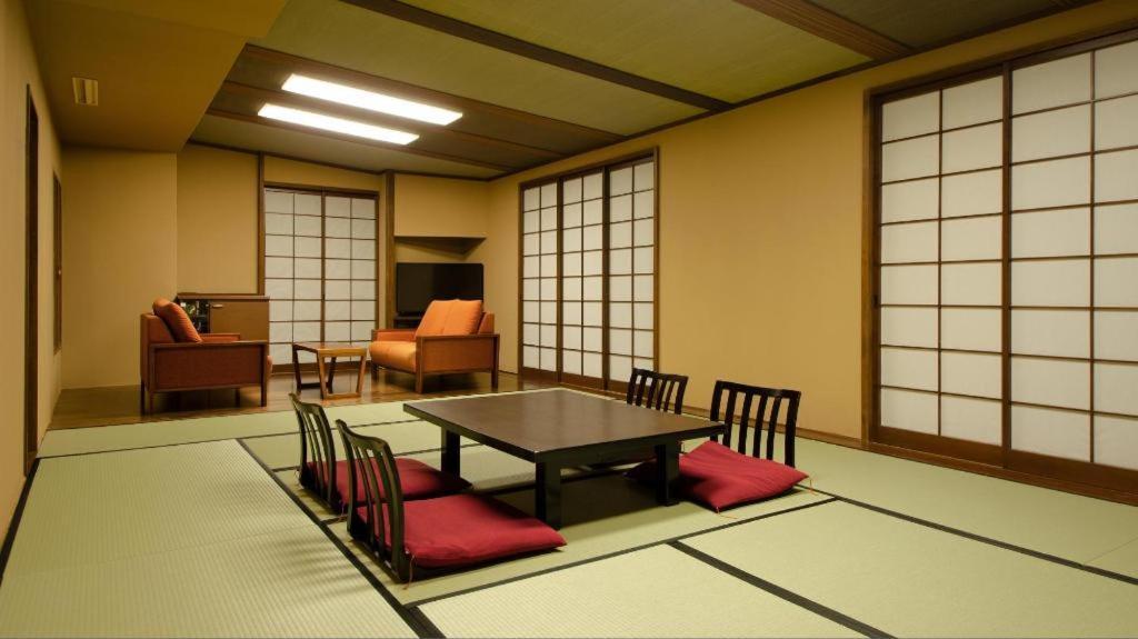 מיוקו Akakura Kanko Hotel מראה חיצוני תמונה